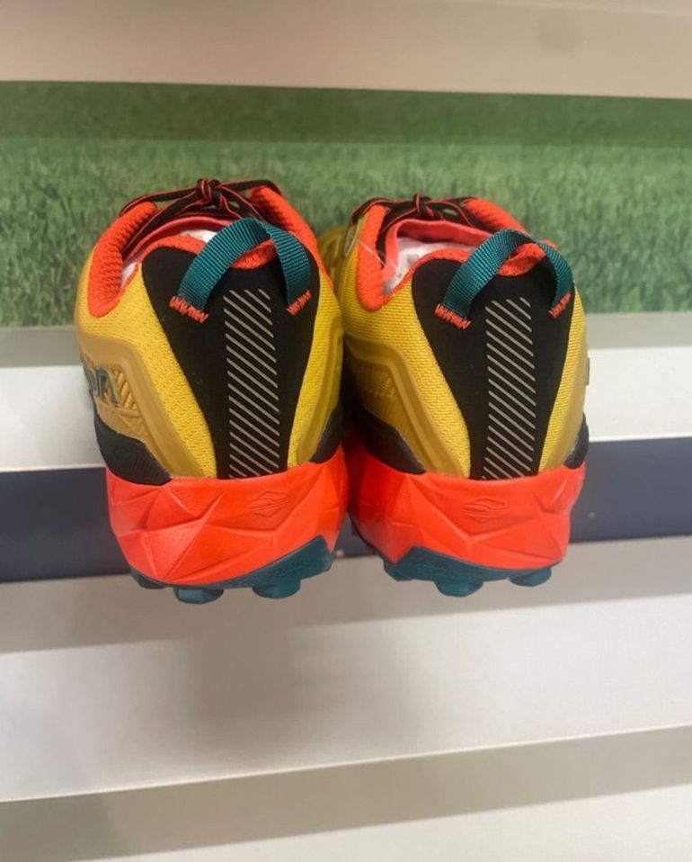 Used La Sportiva Akyra II 45 2026 bike — image 4 of 14