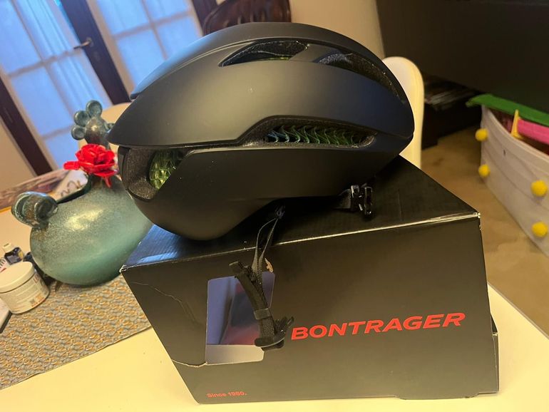 Used Bontrager xxx wavacel 2026 bike — image 2 of 4