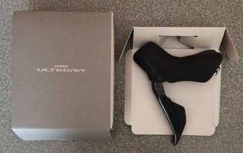 Used Shimano Ultegra DI2 12V Left Lever 2025 bike — image 2 of 4
