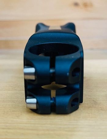 Used Specialized SW TARMAC STEM BLK 2026 bike — image 4 of 7