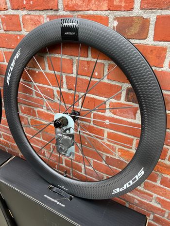 Used Scope NEW! Artech 6 full carbon/3D Hubs/Shimano/1244 gram! HIGH END Wheelset bike — image 3 of 13