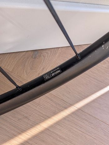 Used Dt Swiss P1800 Spline Disc 2022 bike — image 6 of 7