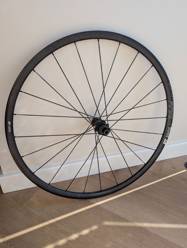 Used Dt Swiss P1800 Spline Disc 2022 bike — image 2 of 7