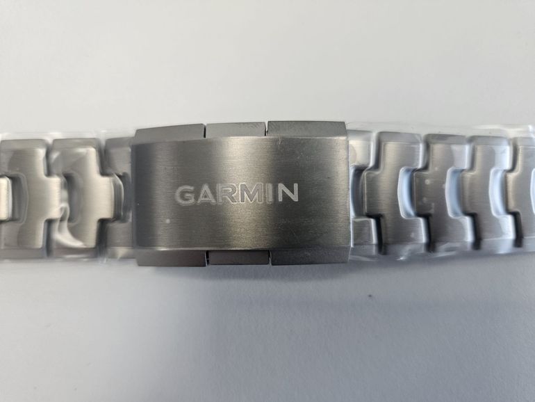 Used Garmin QuickFit 22mm Titanium Bracelet 2026 bike — image 2 of 4