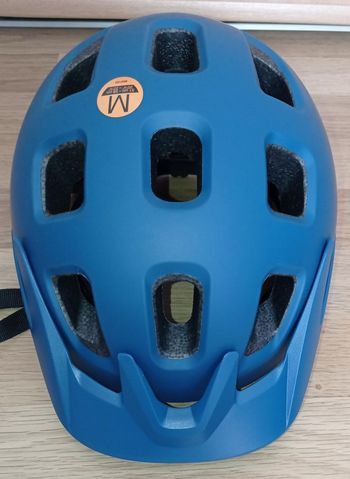 Used Bell Neuf Helmet 2025 bike — image 10 of 10