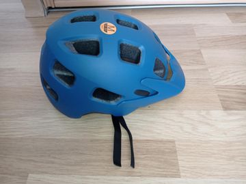 Bell Neuf Helmet 2025 Cycling Accessories d'occasion