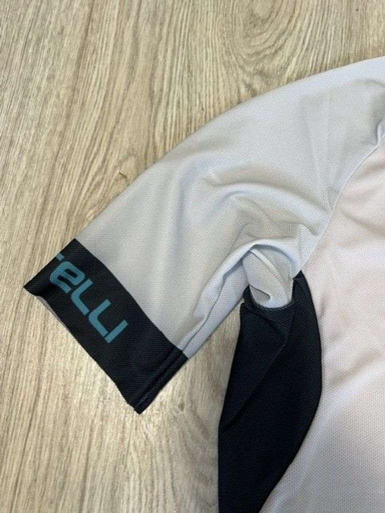 Used Castelli Entrata VI Cycling Jersey bike — image 6 of 7