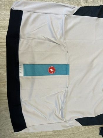 Used Castelli Entrata VI Cycling Jersey bike — image 3 of 7
