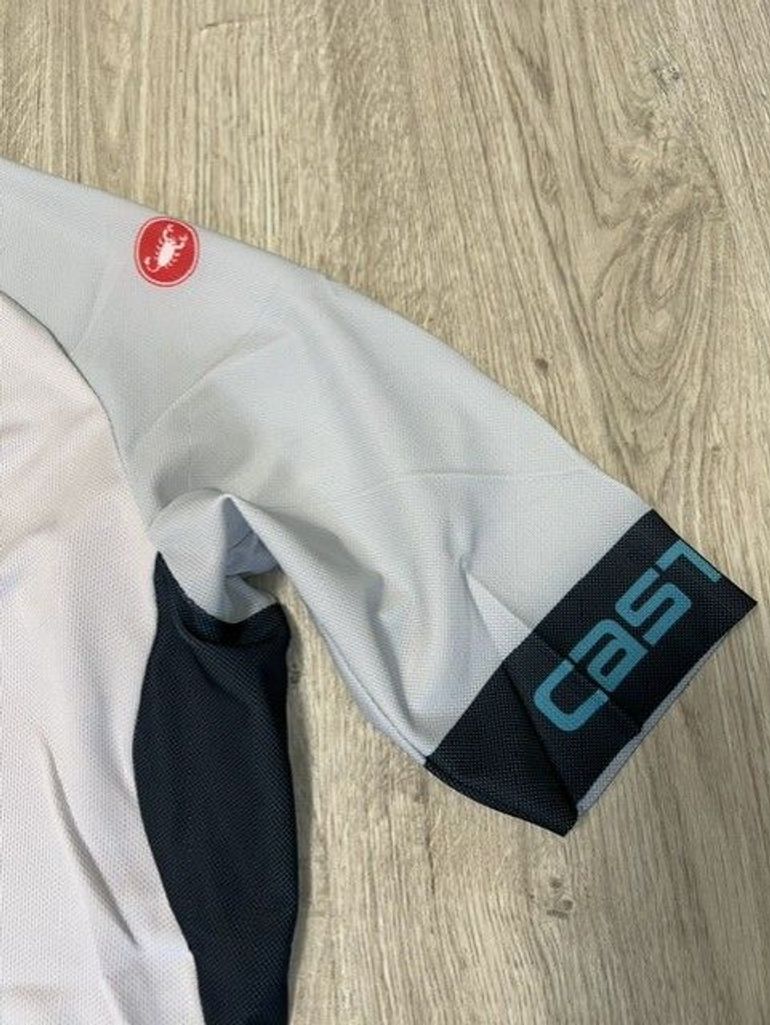 Used Castelli Entrata VI Cycling Jersey bike — image 5 of 7