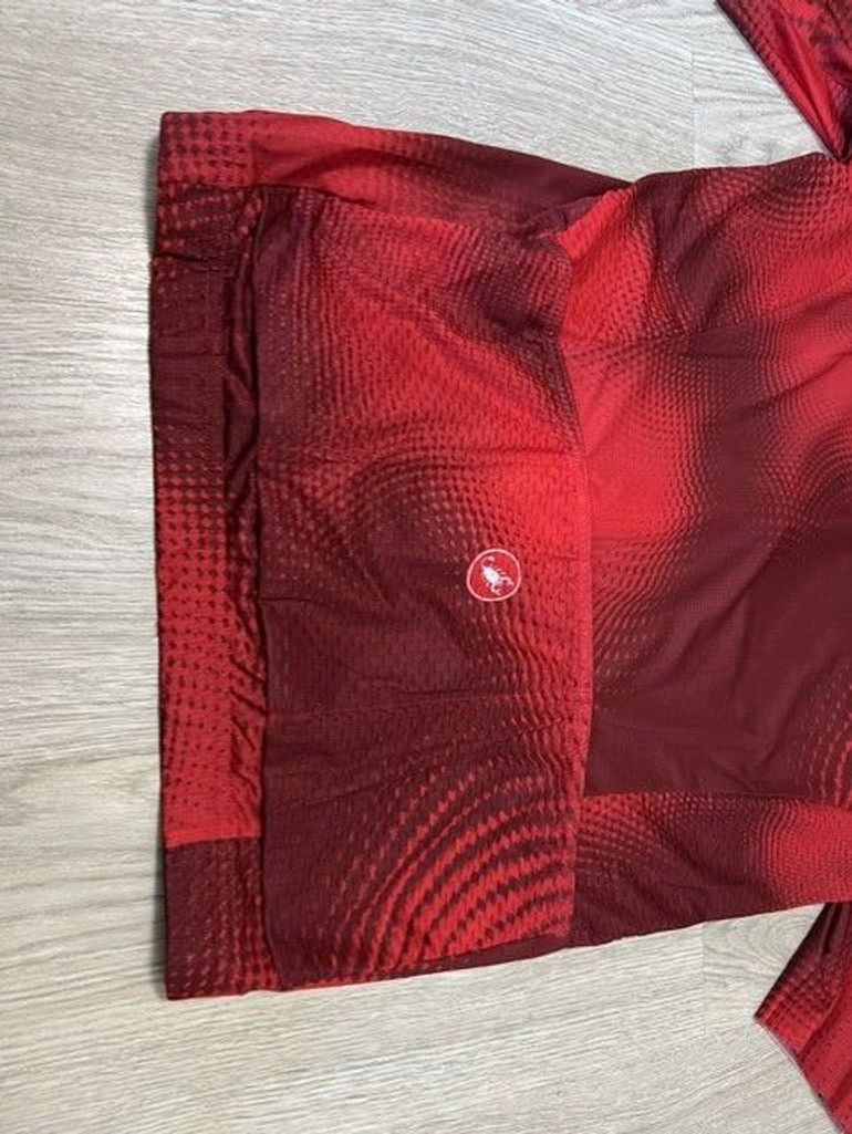 Used Castelli Vortice Red Cycling Jersey bike — image 3 of 6
