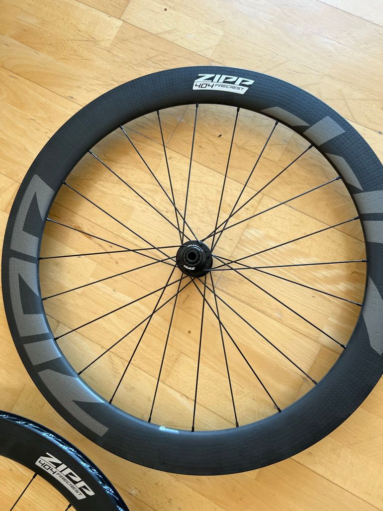 Used Zipp 404 Firecrest XD-R 2026 bike — image 3 of 7