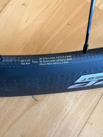 Used Zipp 404 Firecrest XD-R 2026 bike — image 7 of 7