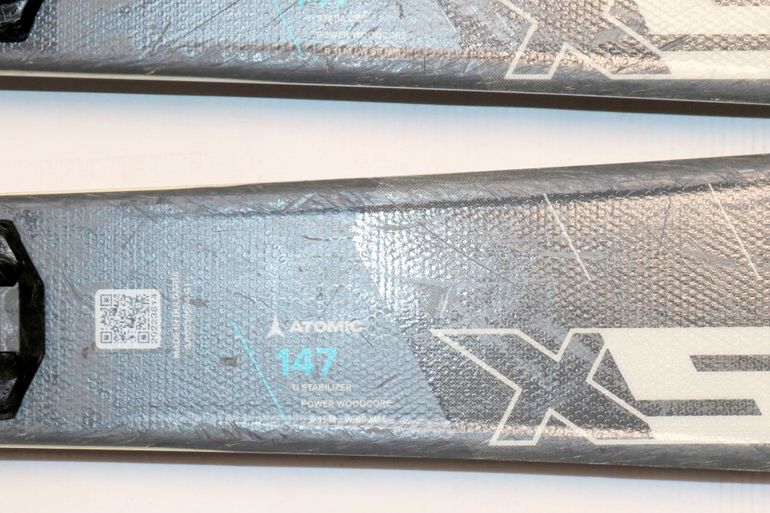 Used Atomic REDSTER X5 Skis 147cm 2025 bike — image 5 of 11