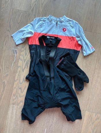 Used Castelli Completo ciclismo donna 2025 bike — image 2 of 9