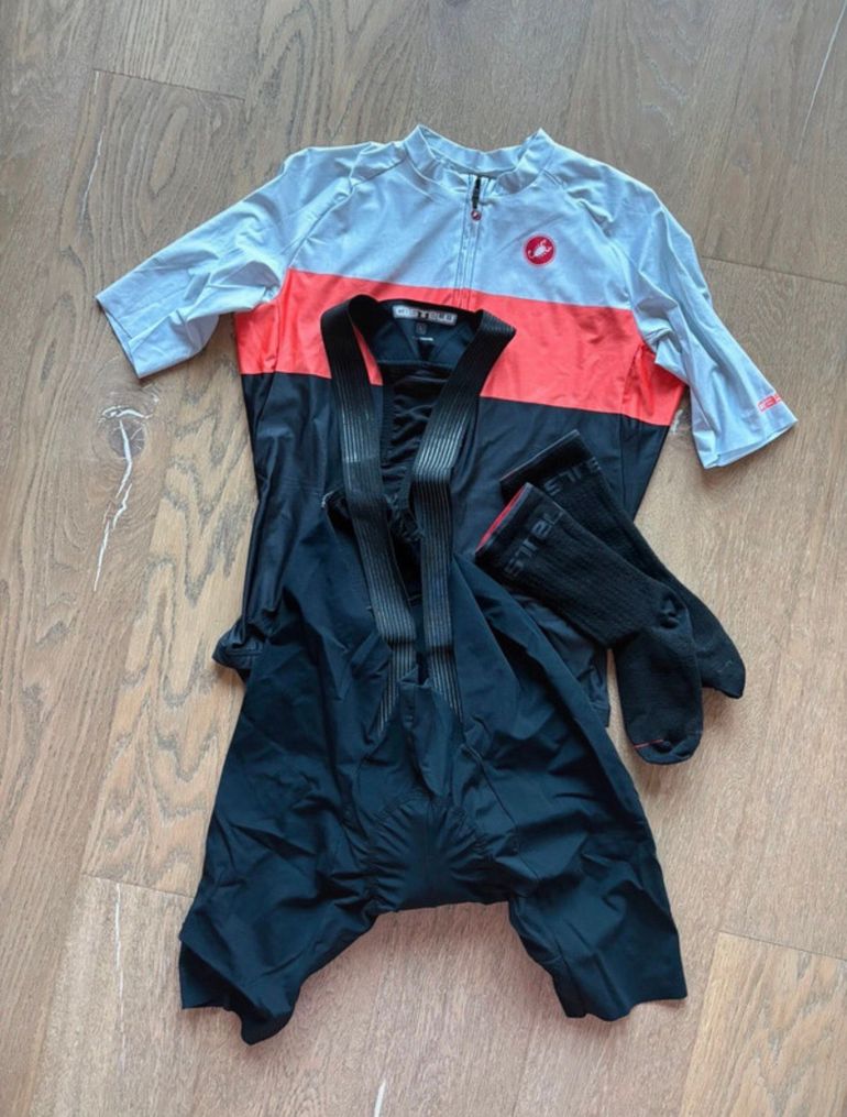 Used Castelli Completo ciclismo donna 2025 bike — image 2 of 9