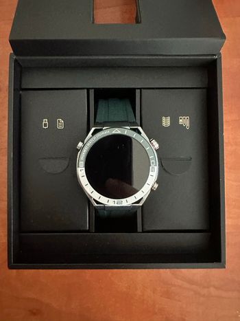 Used Huawei WATCH Ultimate 2025 bike — image 3 of 6