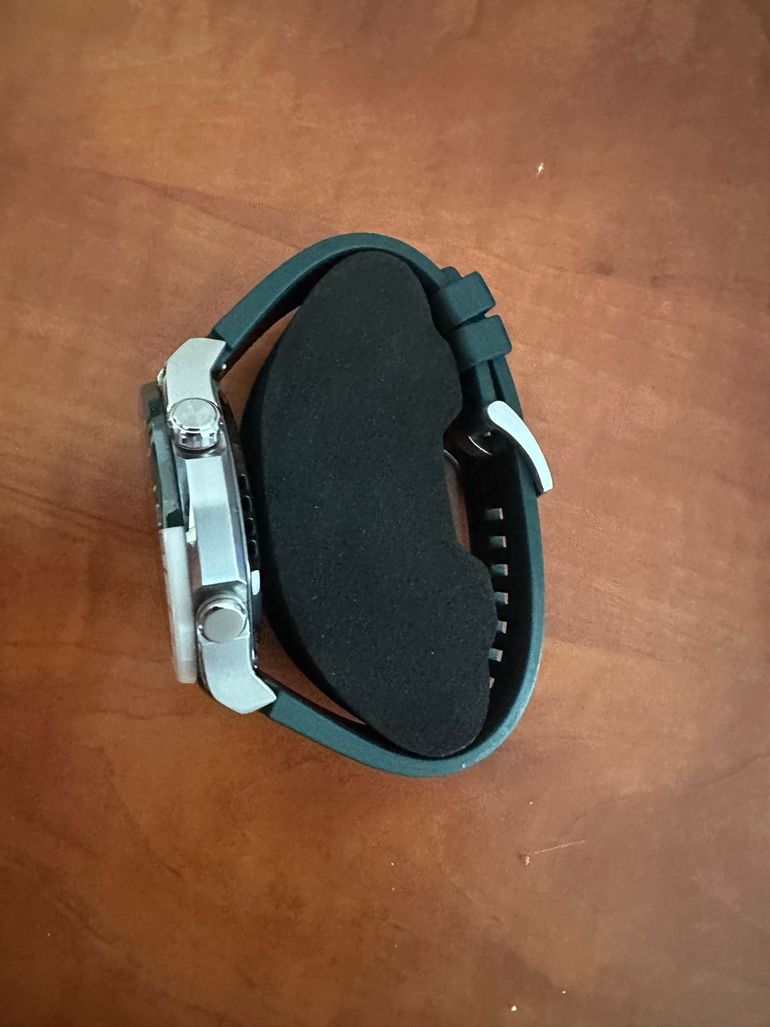 Used Huawei WATCH Ultimate 2025 bike — image 4 of 6