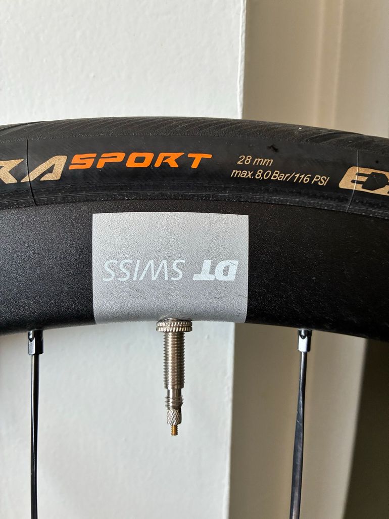 Used Dt Swiss PR 1600 SPLINE 32Disc Clincher Road Wheelset bike — image 5 of 6