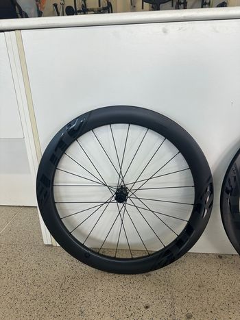 Used Elite-Wheels elite 2025 bike — image 2 of 8