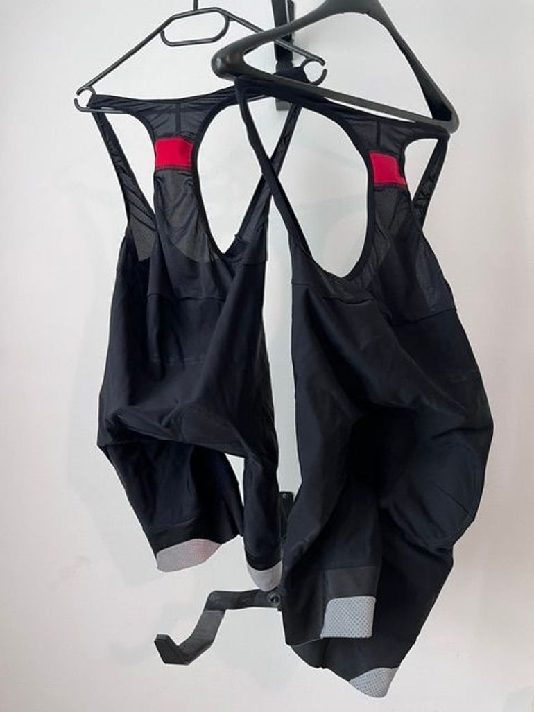 Used Castelli Tutto Nano Trägerhose kurz Herren black 010 BIB 2024 bike — image 2 of 2