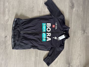 Używany Le Col Bora Hansgrohe Team Rain Jacket Cycling Clothing