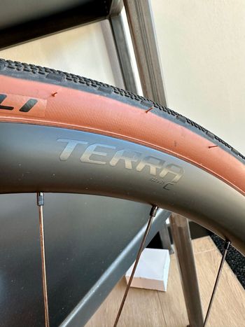 Used Roval Terra C 2025 bike — image 7 of 7