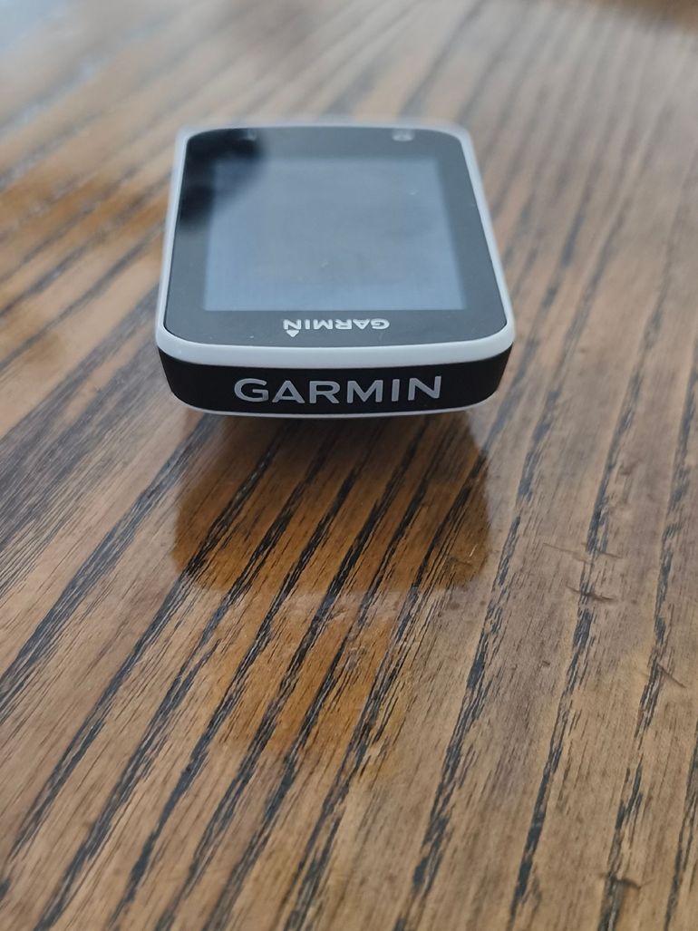 Used Garmin edge explore 820 bike — image 7 of 17