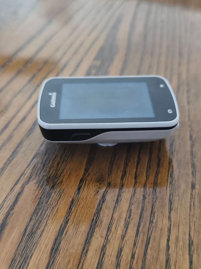 Used Garmin edge explore 820 bike — image 9 of 17