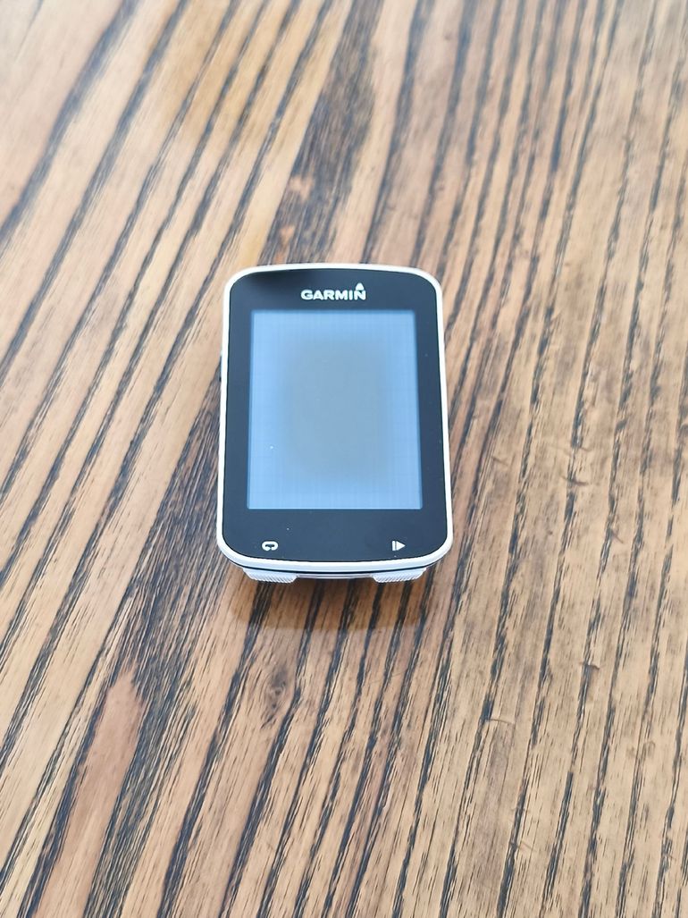 Used Garmin edge explore 820 bike — image 5 of 17