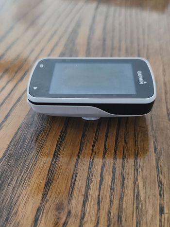 Used Garmin edge explore 820 bike — image 8 of 17