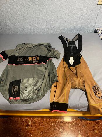 Used Gobik Conjunto ciclismo bike