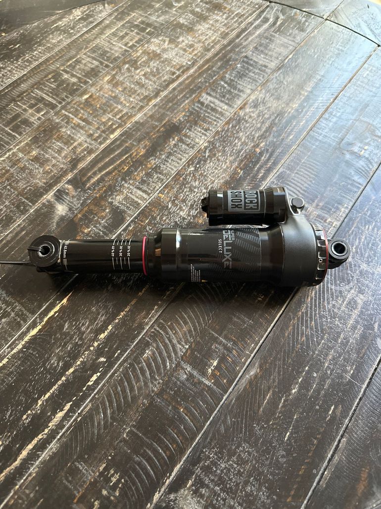Used RockShox Super Deluxe Select 2022 bike — image 1 of 3