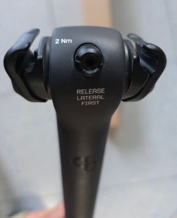 Used Orbea Carbon Seatpost XP10 27.2 2026 bike — image 8 of 8