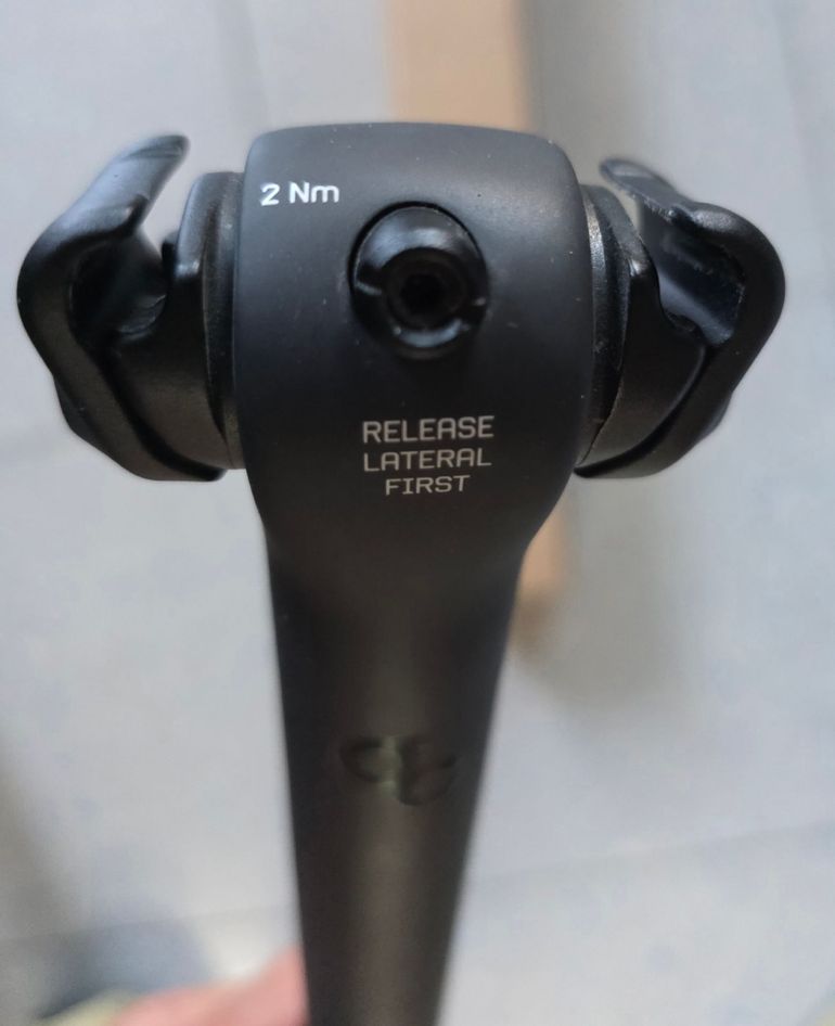 Used Orbea Carbon Seatpost XP10 27.2 2026 bike — image 8 of 8