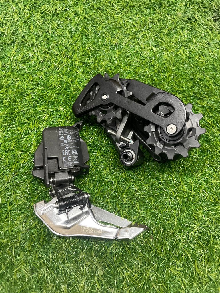 Used Sram Rival AXS Rear Derailleur 2025 bike — image 4 of 7