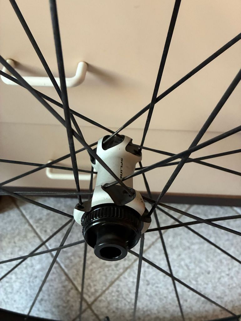 Used Dt Swiss PR 1600 SPLINE db 23 12/142 mm Shimano 2025 bike — image 3 of 3