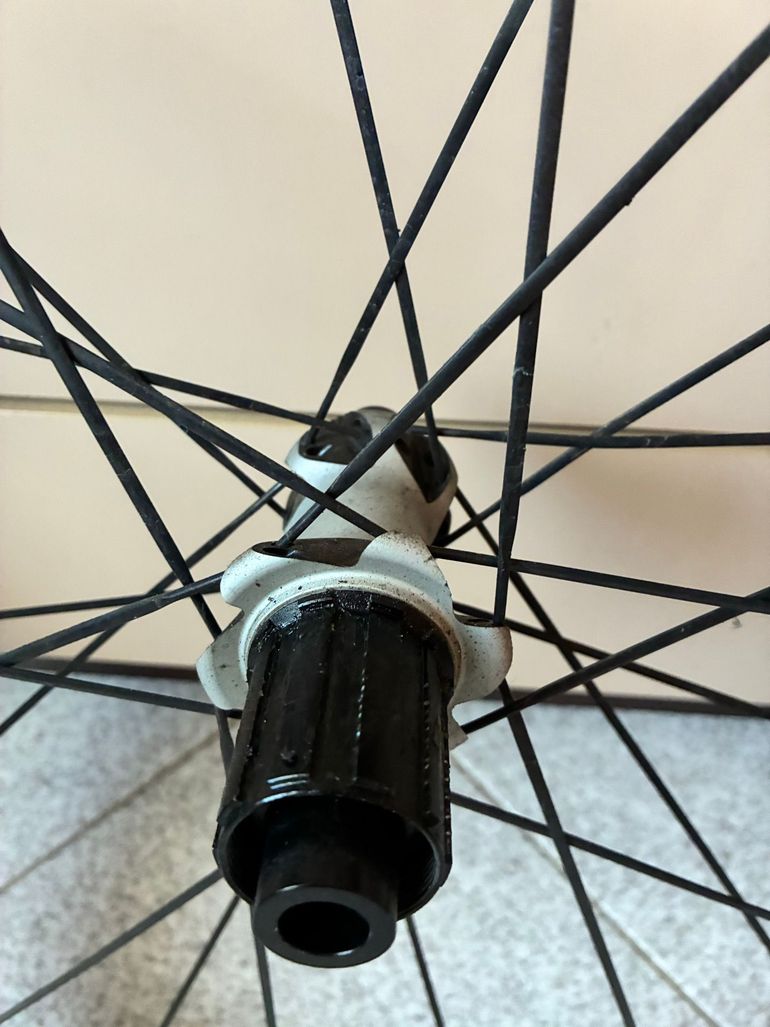 Used Dt Swiss PR 1600 SPLINE db 23 12/142 mm Shimano 2025 bike — image 2 of 3