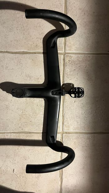 Used Black Inc Handlebar 2023 bike — image 2 of 4