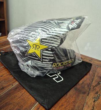 Used Airoh TWIST 2.0 ROCKSTAR 020 MATT bike — image 6 of 9