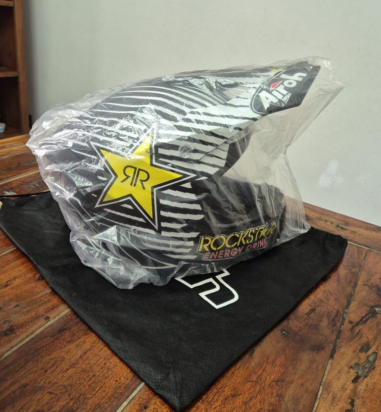 Used Airoh TWIST 2.0 ROCKSTAR 020 MATT bike — image 6 of 9