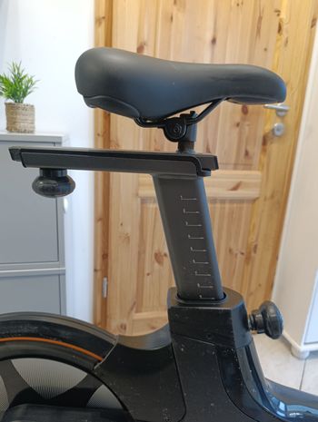 Used Matrix Fitness ICR50 Indoor Cycle bike — image 3 of 8