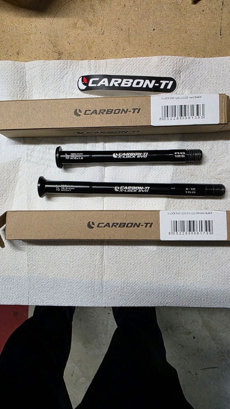 Used Carbon-Ti X-Lock EVO 12 2025 bike — image 2 of 10
