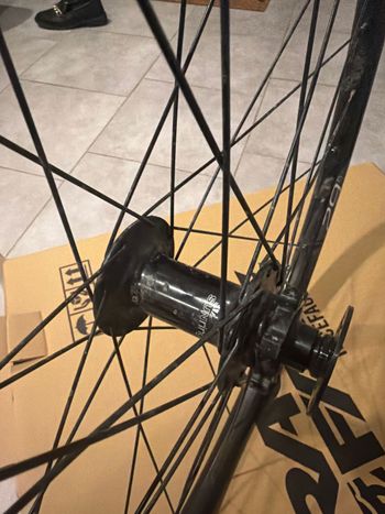 Used Sunringle Duroc 30 29" Wheels bike — image 2 of 3