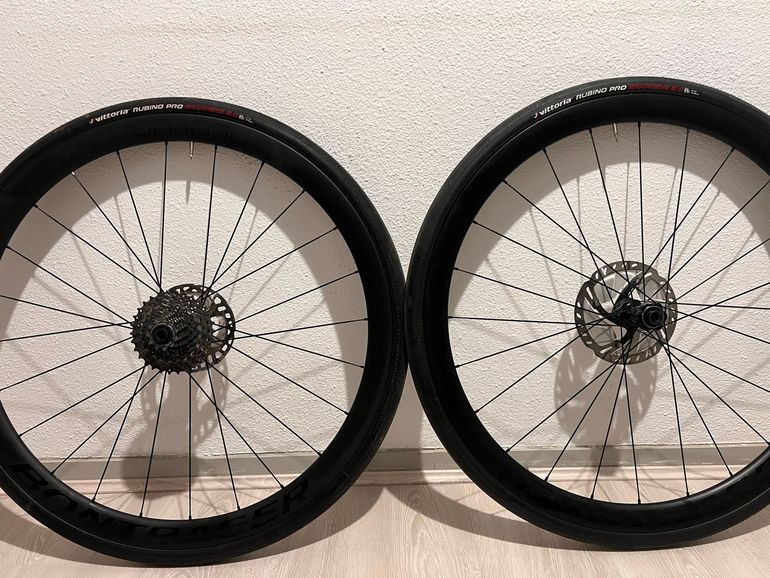 Used Bontrager Aeolus Pro 37 TLR bike — image 6 of 6