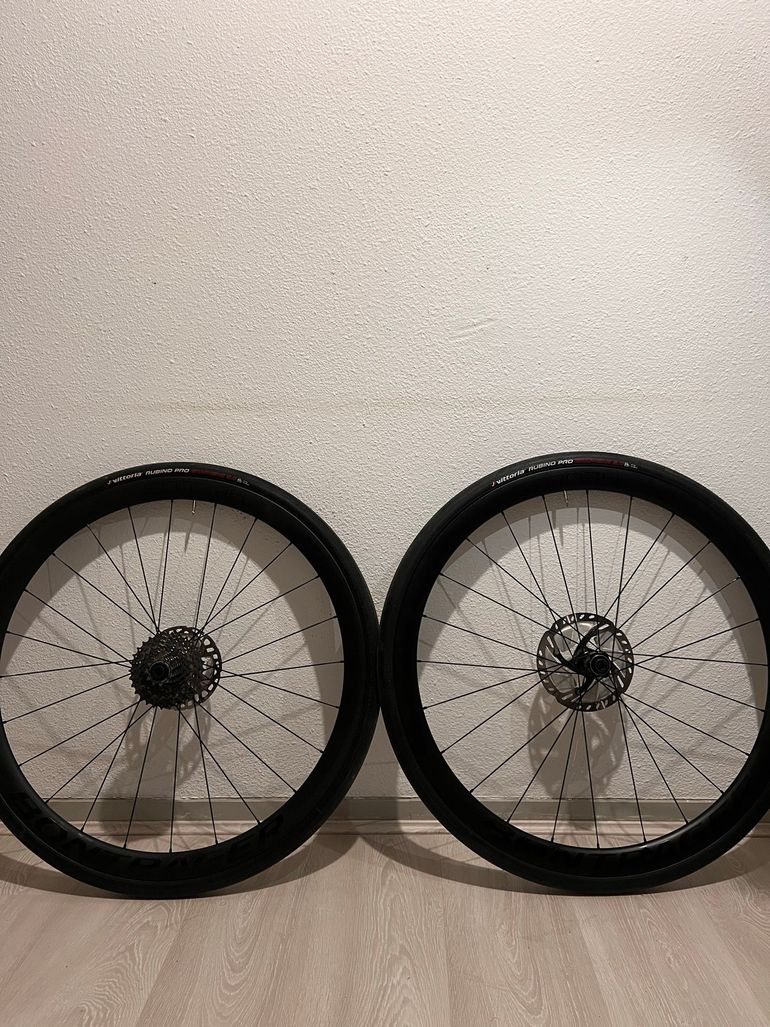 Used Bontrager Aeolus Pro 37 TLR bike — image 1 of 6