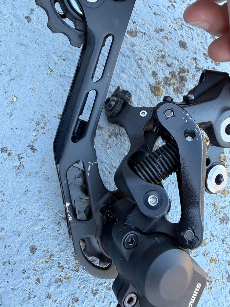 Used Shimano GRX RD-RX400 10v bike — image 3 of 6