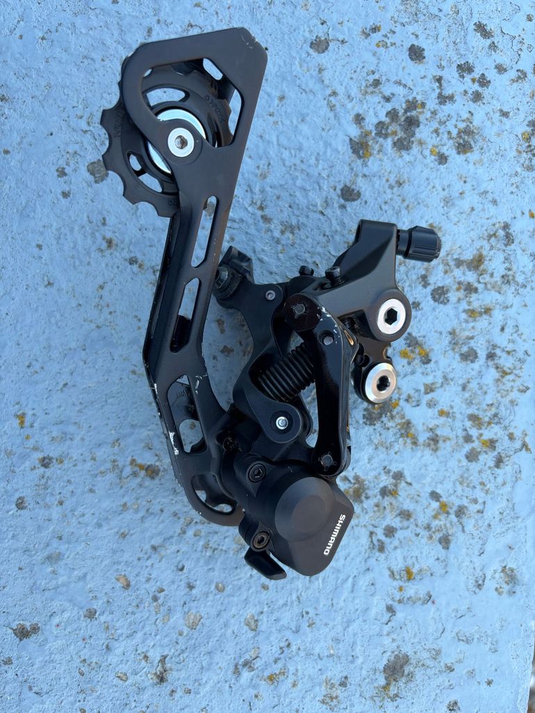 Used Shimano GRX RD-RX400 10v bike — image 5 of 6
