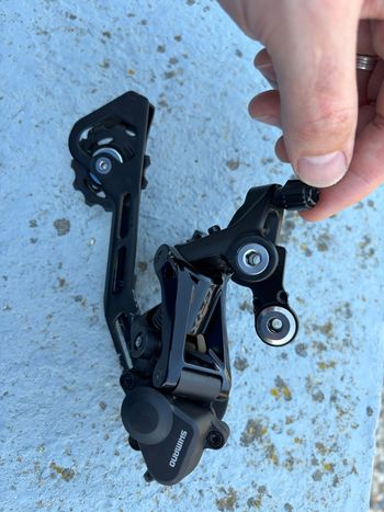 Used Shimano GRX RD-RX400 10v bike — image 2 of 6
