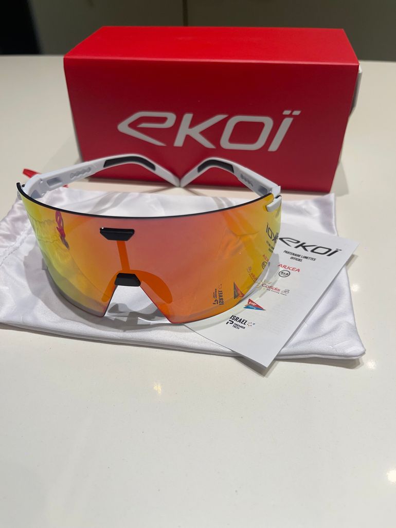 Used Ekoi Racing Aerolite Edizione Limitata Fabio Aru Bianchi Lente Revo Rossa Cat.3 2026 bike — image 1 of 9