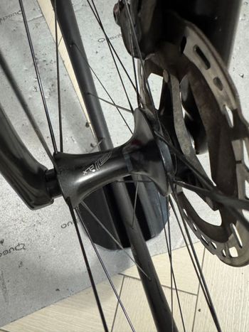 Used Specialized Roval CLX 32 Disc 2023 bike — image 6 of 6